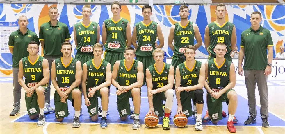 拉波尔塔：俱乐部各项指标都比2021年更好；没考虑过转股份制（拉波尔塔：俱乐部各项数据已优于2021年，未考虑股份制改造）