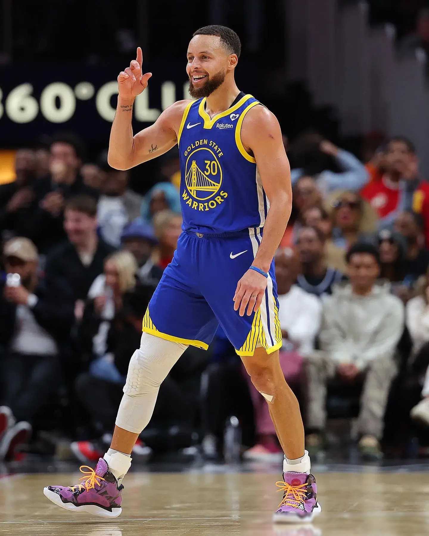 每体：德科在伦敦与多名经纪人会面，目的是了解市场动向（每体：德科赴伦敦约谈多位经纪人，旨在摸清转会市场风向）