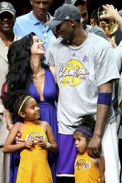 河内公安主帅：上半场我们表现不佳，中场调整后开始掌控比赛（河内公安主教练：上半场发挥不理想，半场调整后掌控了比赛）