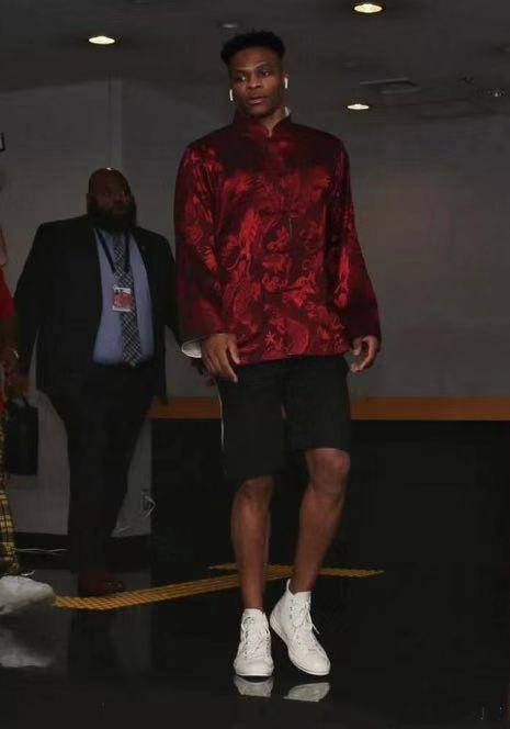 开拓者伤病报告：杨瀚森打G联赛缺席，克林根出战成疑（开拓者伤情更新：杨瀚森下放G联赛缺席，克林根出战存疑）