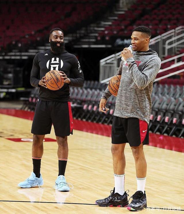 亚特兰大vs佛罗伦萨：卢克曼、斯卡马卡首发，德赫亚、莫伊塞-基恩出战（亚特兰大战佛罗伦萨：卢克曼、斯卡马卡先发，德赫亚、莫伊塞-基恩登场）